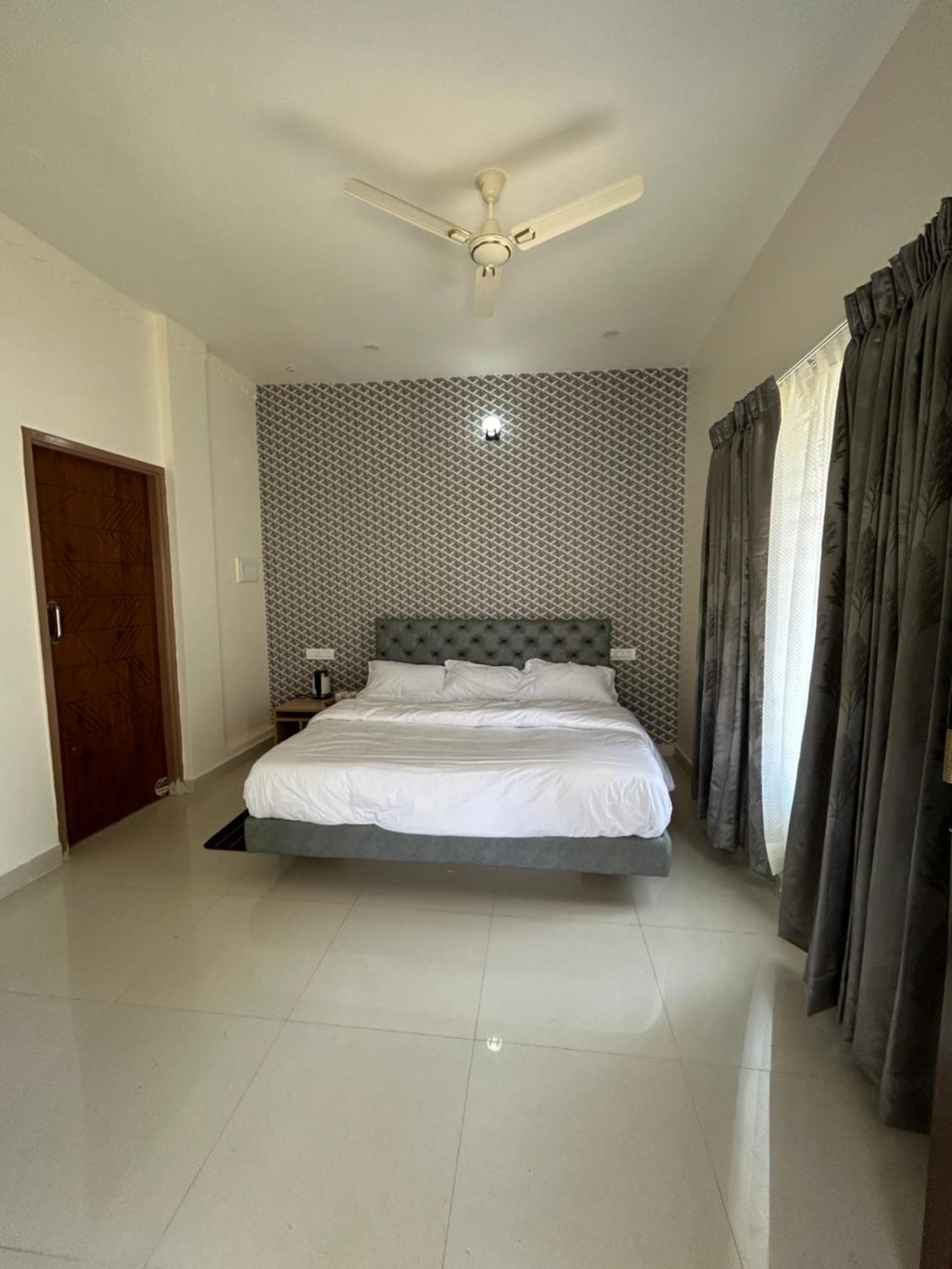 Sapphire Stayss Yelagiri Ngoại thất bức ảnh